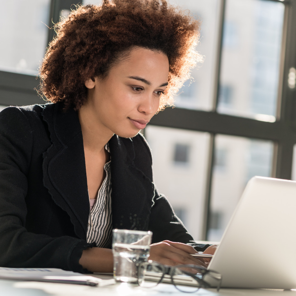 Image representing industry expert.